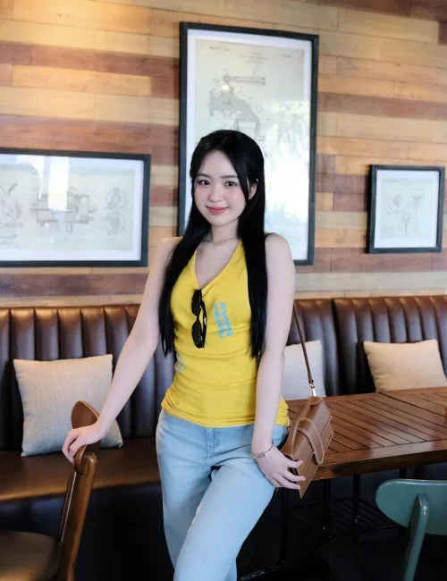 Zuna photo 1, asian, slim, black hair, 168 cm, 50 kg, Small bust, Hong Kong