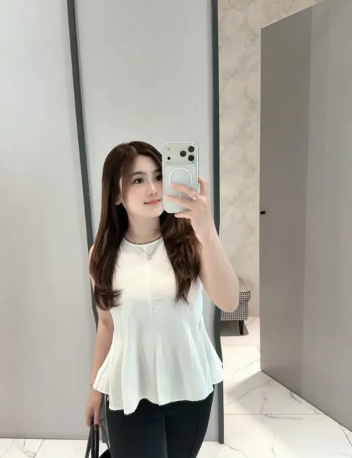 Sachi photo 1, asian, slim, brunette, 167 cm, 50 kg, Medium bust, Hong Kong