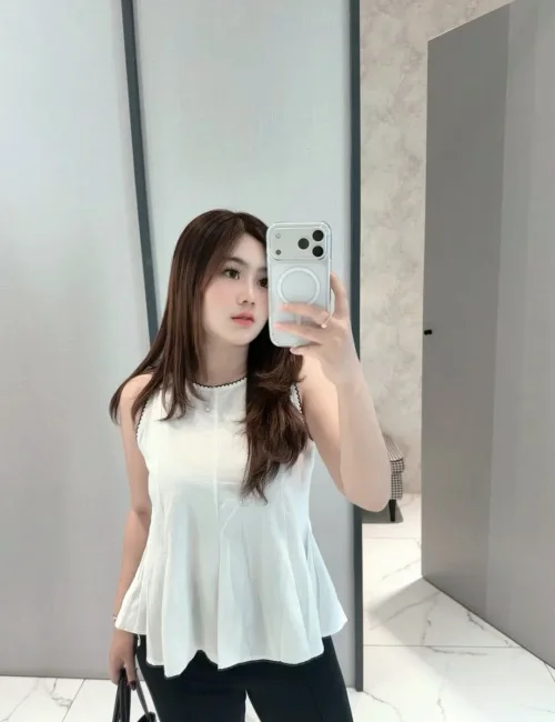 Sachi photo 7, asian, slim, brunette, 167 cm, 50 kg, Medium bust, Hong Kong