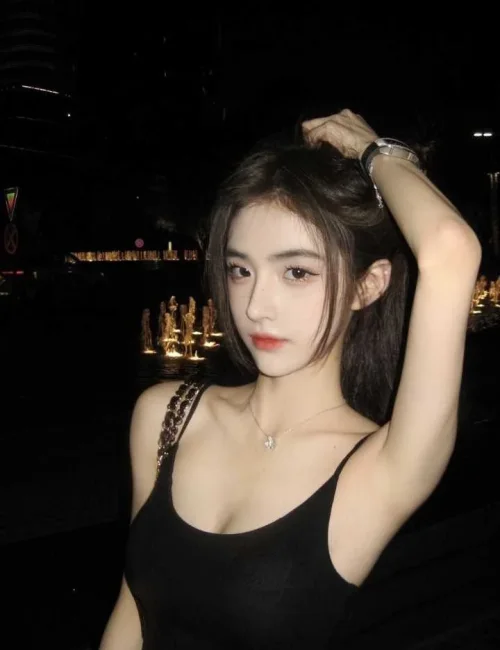 Lan Lan photo 1, asian, slim, brunette, 165 cm, 49 kg, Small bust, Hong Kong