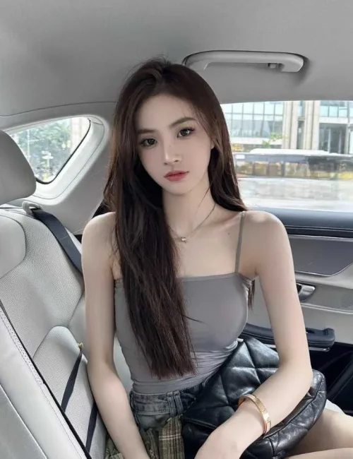 Lan Lan photo 3, asian, slim, brunette, 165 cm, 49 kg, Small bust, Hong Kong