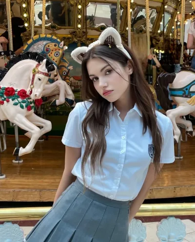 Helina photo 1, european, slim, brunette, 170 cm, 52 kg, Medium bust, Hong Kong