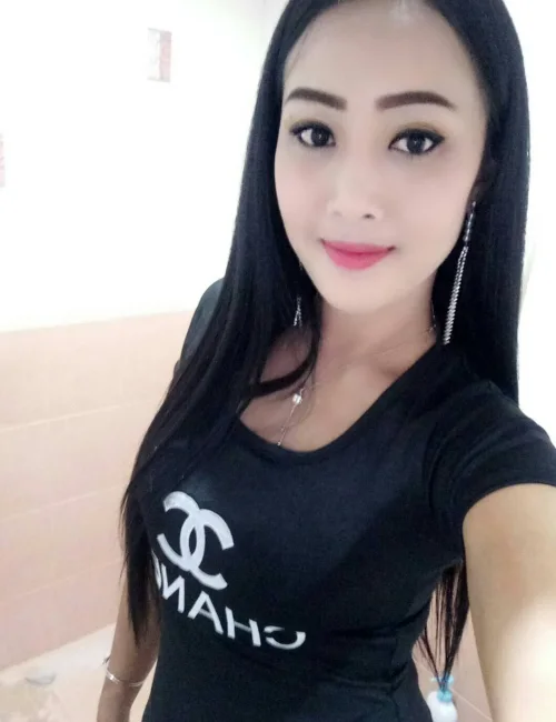 Patra photo 4, asian, slim, black hair, 165 cm, 50 kg, Small bust, Hong Kong