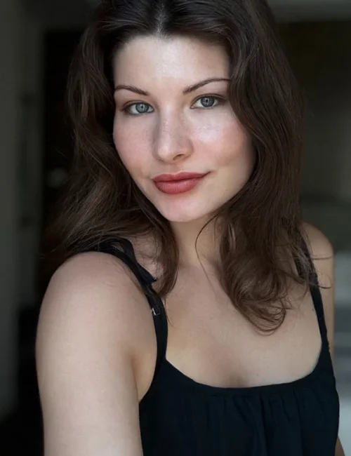 Alicia Nora photo 3, european, slim, brunette, 170 cm, 50 kg, Medium bust, Hong Kong