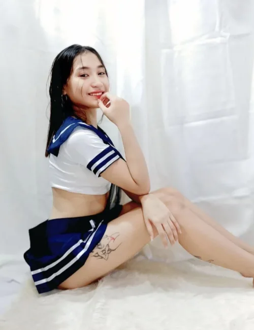 Hailey photo 1, asian, slim, black hair, 156 cm, 45 kg, Medium bust, Hong Kong