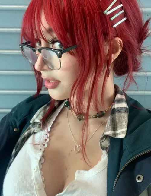 Valry photo 1, european, average, red hair, 160 cm, 60 kg, Large bust, Hong Kong