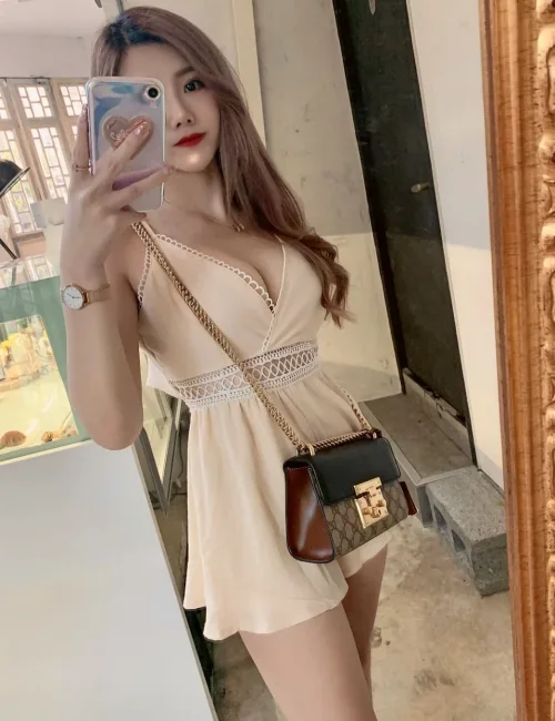Lou photo 2, asian, athletic, brunette, 168 cm, 54 kg, Large bust, Hong Kong