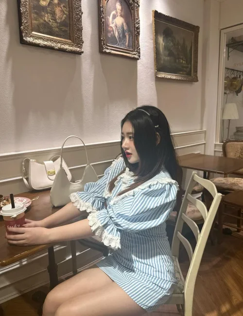Karien photo 6, asian, athletic, black hair, 163 cm, 50 kg, Medium bust, Hong Kong