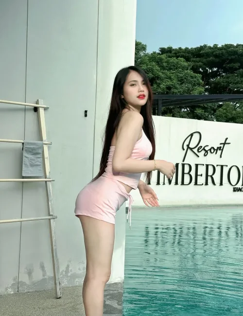 Gitta photo 2, asian, petite, black hair, 158 cm, 50 kg, Large bust, Hong Kong