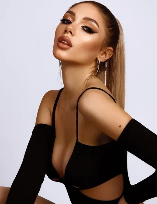 Roma photo 9, european, athletic, blonde hair, 161 cm, 55 kg, Large bust, Hong Kong