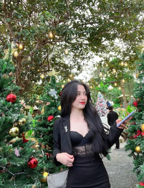 Alisa photo 10, asian, athletic, black hair, 163 cm, 53 kg, Medium bust, Hong Kong