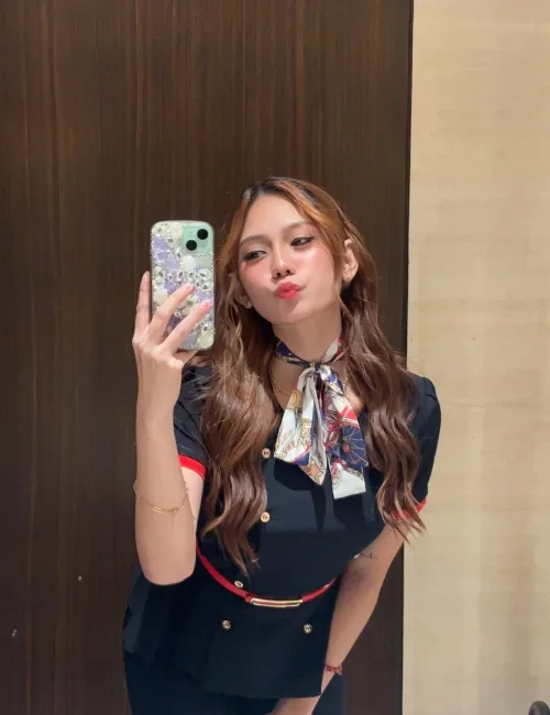 Rebecca F photo 2, asian, slim, brunette, 166 cm, 49 kg, Medium bust, Hong Kong