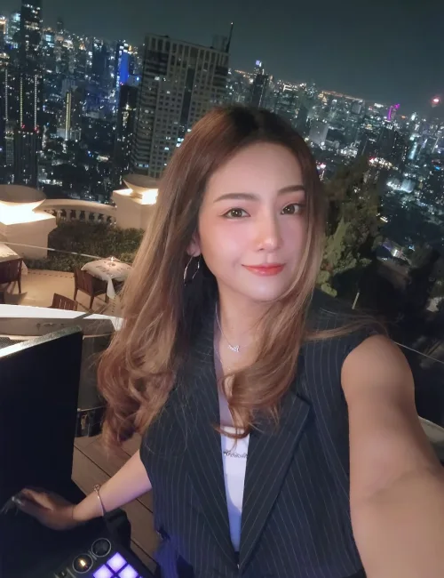 Lintang photo 3, asian, slim, brunette, 169 cm, 50 kg, Small bust, Hong Kong