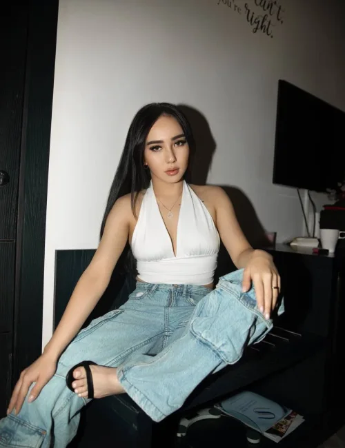Daria photo 1, asian, athletic, black hair, 170 cm, 56 kg, Medium bust, Hong Kong