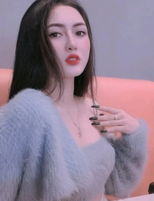 Janice photo 2, asian, slim, black hair, 166 cm, 48 kg, Large bust, Hong Kong