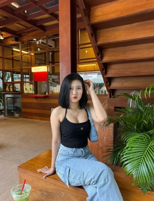 Celinn photo 3, asian, average, black hair, 158 cm, 60 kg, Medium bust, Hong Kong