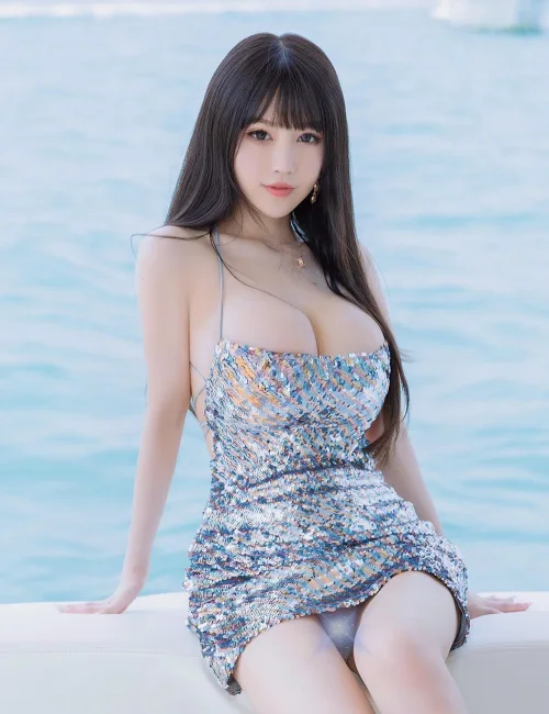 Tomomi photo 1, asian, athletic, black hair, 164 cm, 52 kg, Large bust, Hong Kong