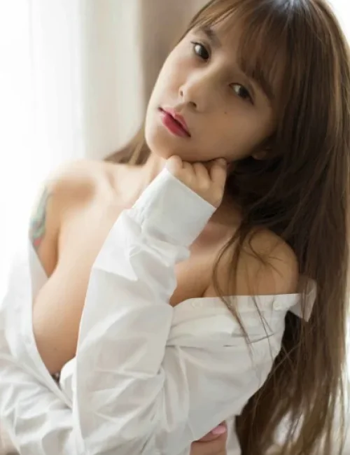 Cindy photo 1, asian, slim, brunette, 166 cm, 48 kg, Large bust, Hong Kong