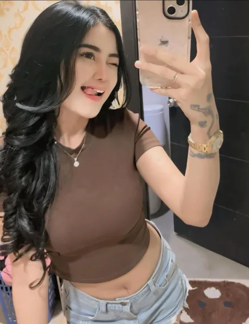 Laras photo 2, asian, athletic, black hair, 165 cm, 56 kg, Medium bust, Hong Kong
