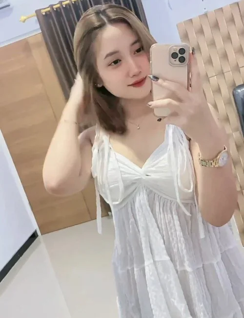 Laras photo 4, asian, athletic, black hair, 165 cm, 56 kg, Medium bust, Hong Kong