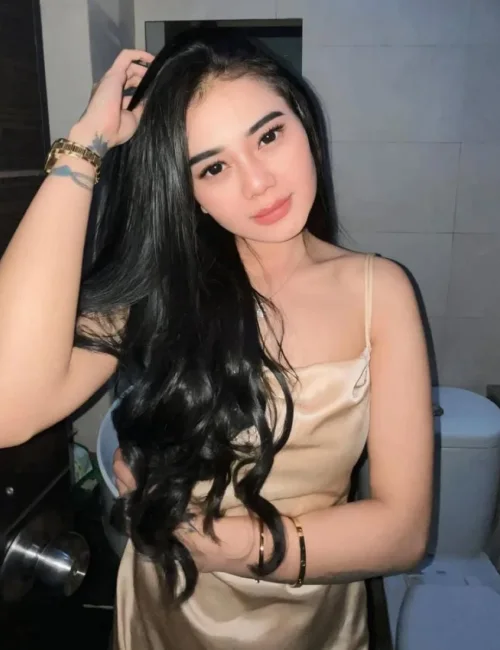 Laras photo 8, asian, athletic, black hair, 165 cm, 56 kg, Medium bust, Hong Kong