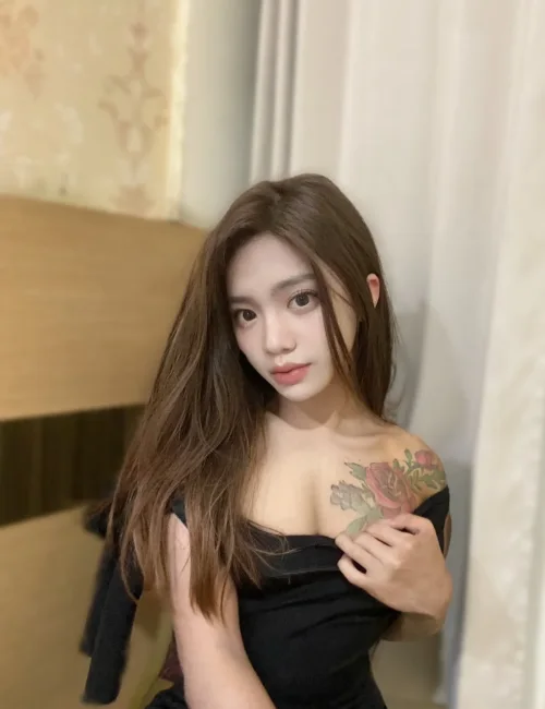 Anna Delvy photo 8, asian, slim, brunette, 168 cm, 50 kg, Small bust, Hong Kong
