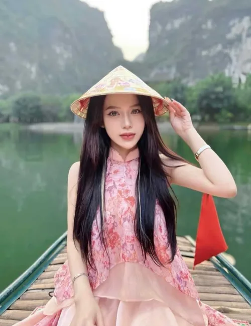 Mabel photo 1, asian, slim, black hair, 164 cm, 48 kg, Large bust, Hong Kong