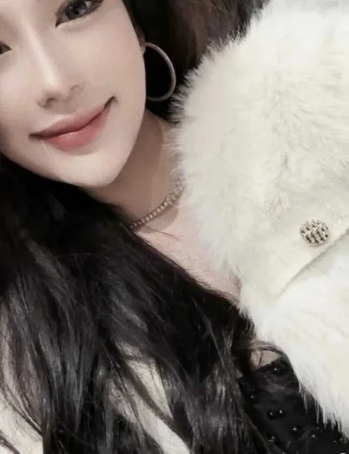 Mabel photo 2, asian, slim, black hair, 164 cm, 48 kg, Large bust, Hong Kong