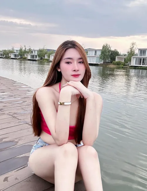 Erlita photo 7, asian, slim, red hair, 169 cm, 50 kg, Large bust, Hong Kong