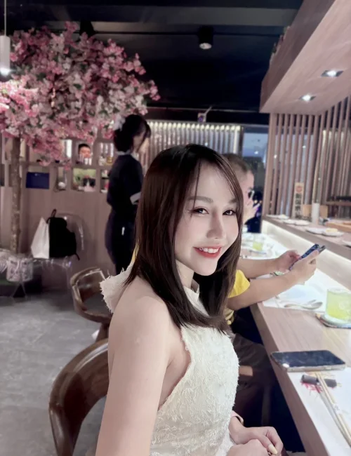 Marisya photo 10, asian, athletic, black hair, 169 cm, 54 kg, Large bust, Hong Kong