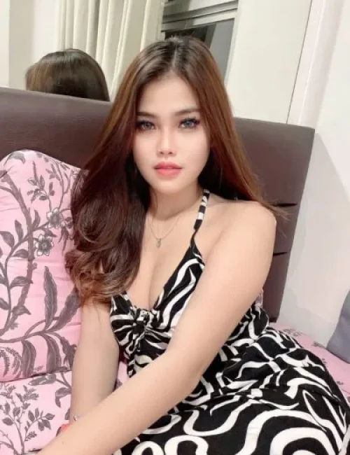 Aysha photo 2, asian, slim, brunette, 175 cm, 50 kg, Extra Large bust, Hong Kong