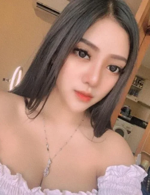 Aysha photo 4, asian, slim, brunette, 175 cm, 50 kg, Extra Large bust, Hong Kong