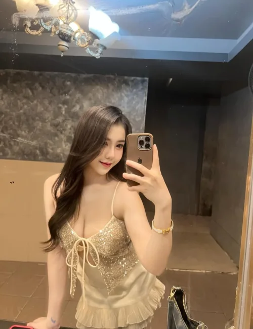 Devita photo 5, asian, petite, black hair, 160 cm, 50 kg, Large bust, Hong Kong