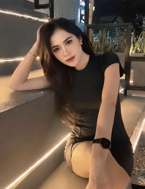 Rani photo 4, asian, athletic, black hair, 165 cm, 51 kg, Medium bust, Hong Kong