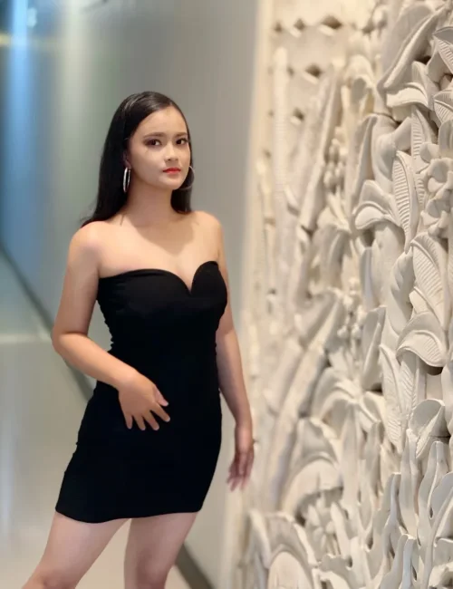 Aluna photo 4, asian, petite, black hair, 159 cm, 47 kg, Medium bust, Hong Kong
