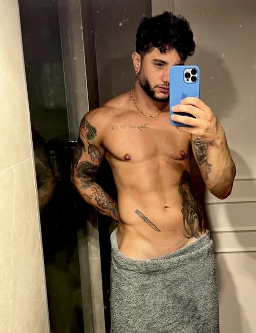 Tristan photo 14, european, average, black hair, 175 cm, 72 kg, Hong Kong
