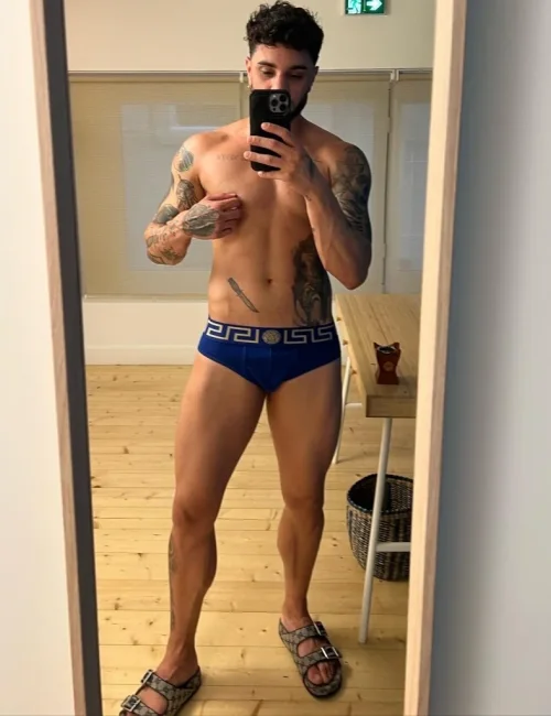 Tristan photo 18, european, average, black hair, 175 cm, 72 kg, Hong Kong