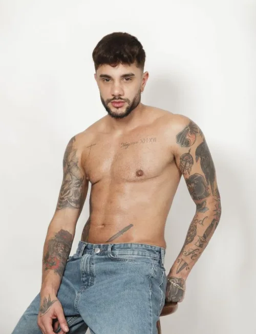 Tristan photo 6, european, average, black hair, 175 cm, 72 kg, Hong Kong