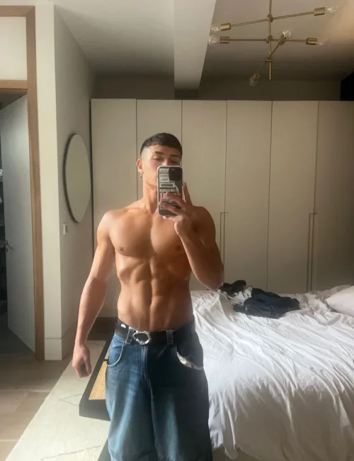Axl photo 14, asian, average, black hair, 170 cm, 72 kg, Hong Kong
