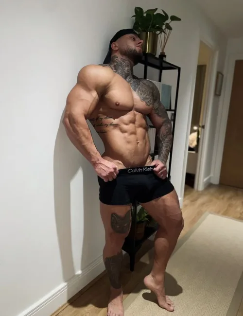 Vaughn photo 21, asian, busty, brunette, 173 cm, 100 kg, Hong Kong