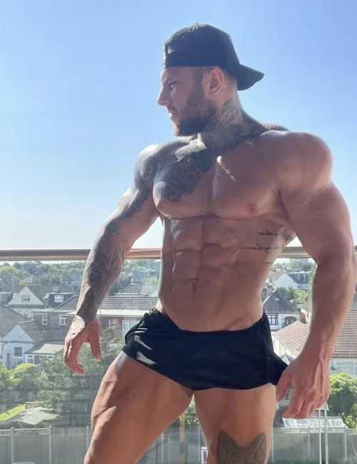 Vaughn photo 5, asian, busty, brunette, 173 cm, 100 kg, Hong Kong
