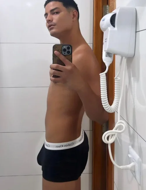 Calvin photo 19, asian, average, black hair, 185 cm, 83 kg, Hong Kong