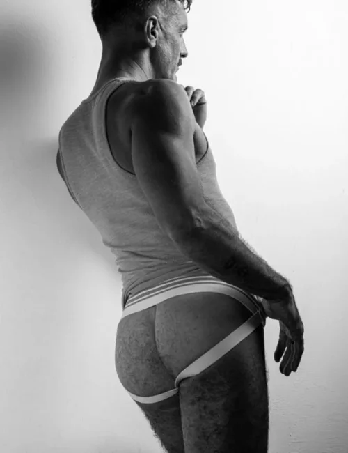 William photo 4, european, curvy, brunette, 188 cm, 95 kg, Hong Kong