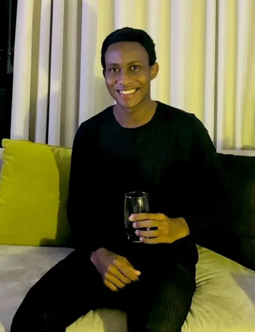 Virgil photo 2, ebony, average, black hair, 160 cm, 58 kg, Hong Kong