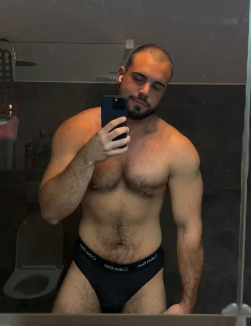 Amadeus photo 21, european, curvy, brunette, 195 cm, 110 kg, Hong Kong