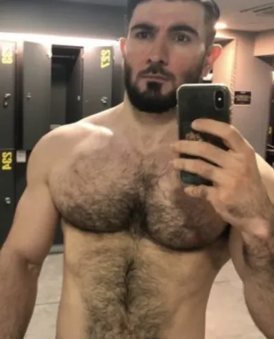 Volk photo 1, european, curvy, black hair, 185 cm, 86 kg, Hong Kong
