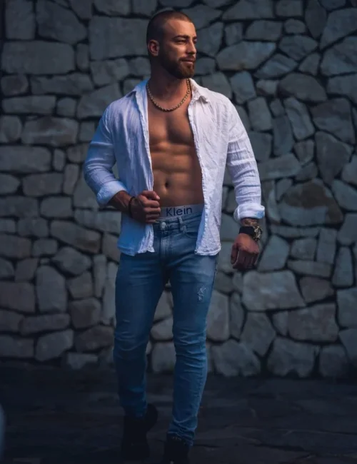 Ryder photo 11, european, curvy, blonde hair, 185 cm, 90 kg, Hong Kong