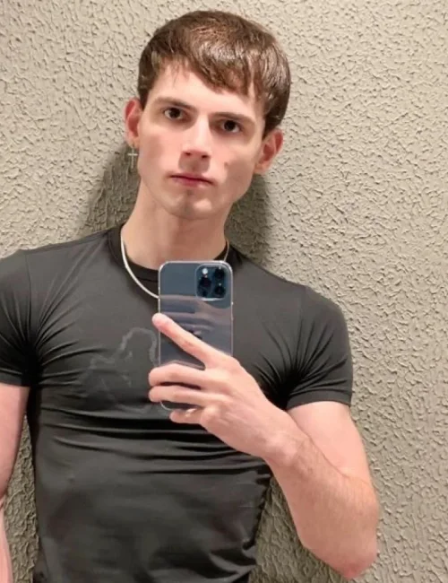 Cassius photo 14, european, slim, brunette, 183 cm, 61 kg, Hong Kong