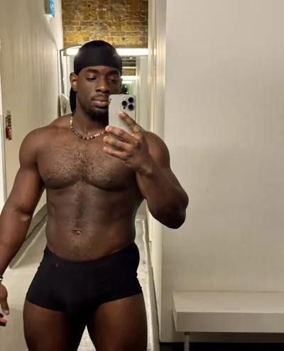 Ujjal photo 1, ebony, busty, black hair, 180 cm, 98 kg, Hong Kong