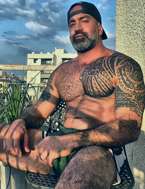 Theodoros photo 1, european, curvy, brunette, 180 cm, 90 kg, Hong Kong